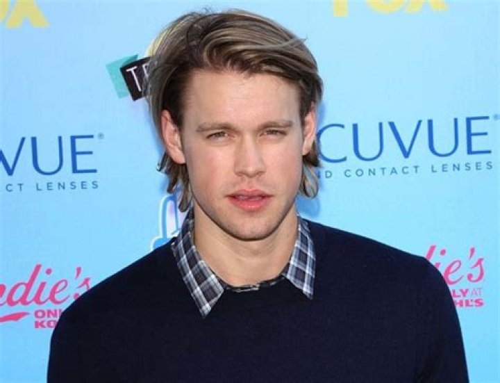 Chord Overstreet Age, Height, Girlfriend, Dating, Siblings, Net Worth
