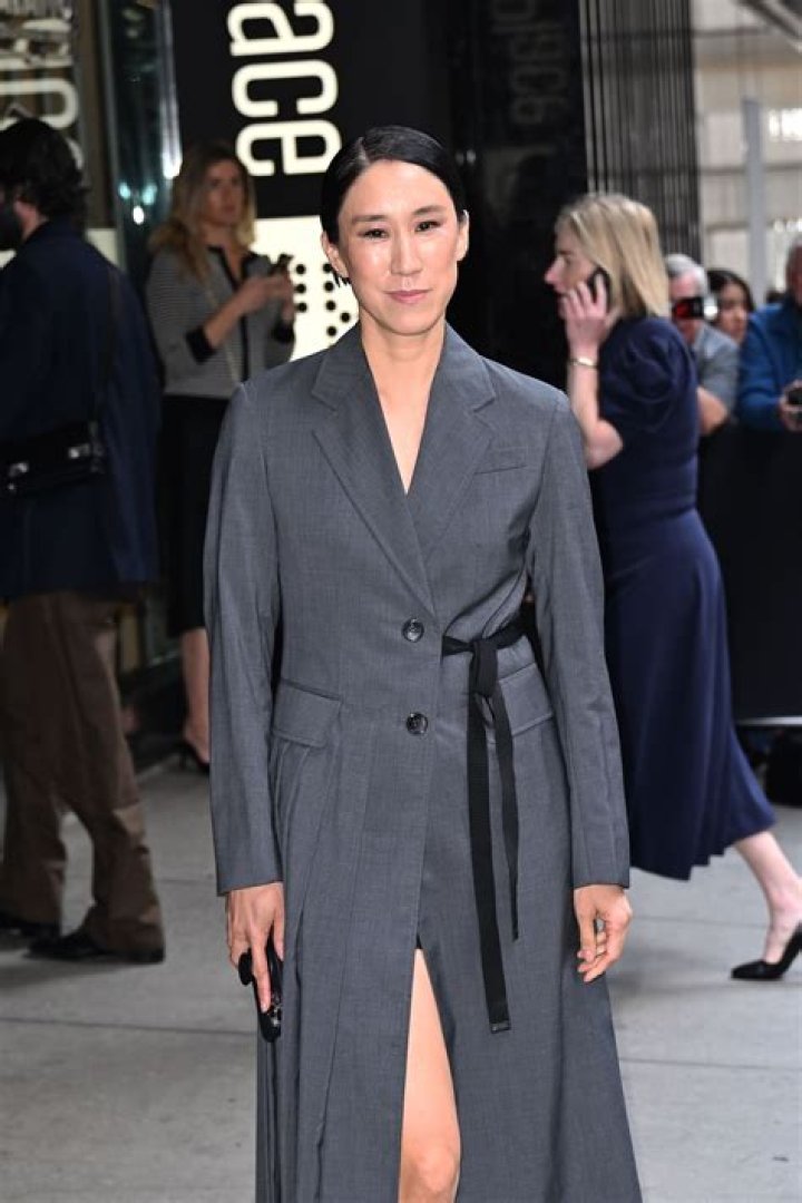 Eva Chen at New York Fashion Week SS 2016 by STYLEDUMONDE Street Style
