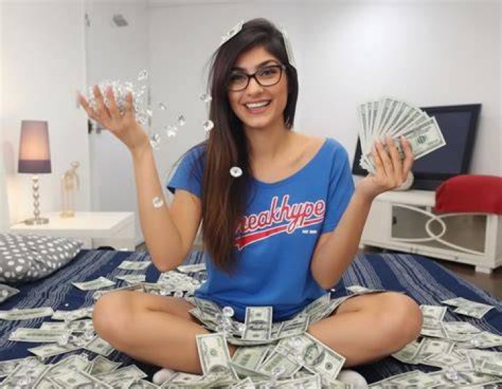 Mia Khalifa Net Worth Celebrity Net Worth