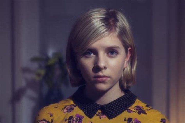 Song Spotlight 3 AURORA Half the World Away (Cover) Opening Ears