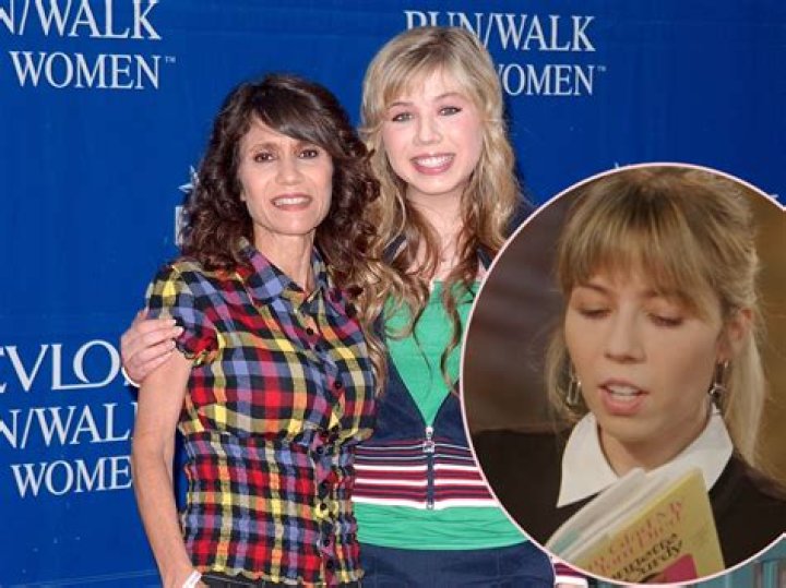 Watch McCurdy Read Aloud An Abusive Email From Her Late Mother